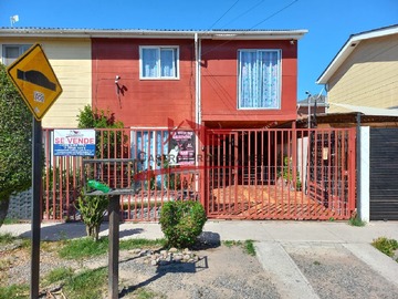 Casa en venta en Hermosa Casa Dos Pisos, 5 Dormitorios, 2 Baños, Buin. - 5 dormitorios, 2 baños