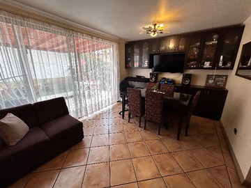Casa en venta en Amplia casa 4D, 3 baños, 2 Estacionam (173643), Puente Alto - 4 dormitorios, 3 baños