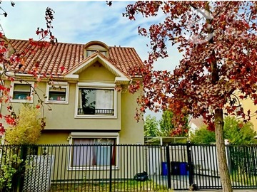 Casa en venta en La florida alto, La Florida - 5 dormitorios, 3 baños