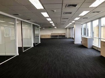 Oficina en arriendo mensual en Edificio Santiago 2000/ Calles Huérfanos, Santiago - 7 dormitorios, 10 baños