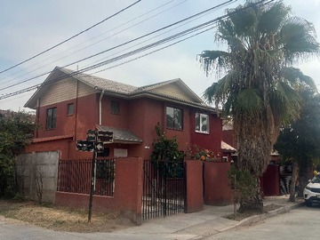 Casa en venta en Vivienda Luminosa y Bien Conectada (171169), Maipú - 4 dormitorios, 2 baños