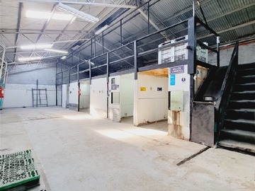 Bodega en arriendo mensual en Fermin Vivaceta / Gamero, Independencia - 3 baños