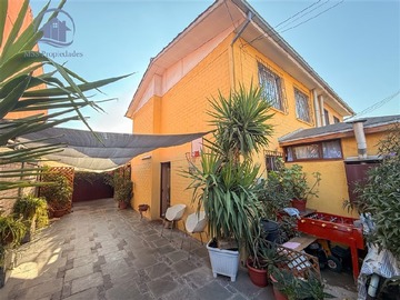 Casa en venta en Metrotren san bernardo, San Bernardo - 4 dormitorios, 2 baños