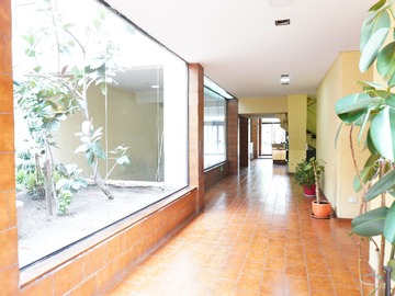 Oficina en venta en Metro Pedro de Valdivia Oficina Recepcion y 1 Privado - 1 dormitorio, 1 baño