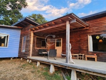 Casa en venta en Camino el papal, Pucón - 2 dormitorios, 2 baños
