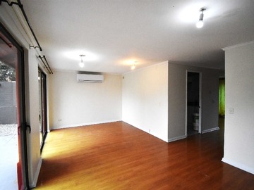 Arriendo Mensual / Casa / Colina