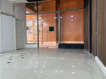 Oficina en arriendo mensual en Kennedy lateral / Hotel Marriott, Las Condes - 2 dormitorios, 1 baño