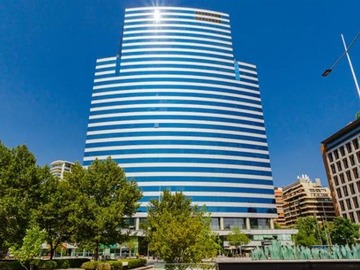 Oficina en arriendo mensual en Avenida Vitacura - Avenida Presidente Riesco - Las Condes, Las Condes