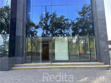 Oficina en arriendo mensual en Sector Sanhattan, Las Condes - 3 dormitorios, 2 baños