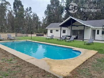 Casa en venta en Catapilco, Zapallar - 4 dormitorios, 2 baños