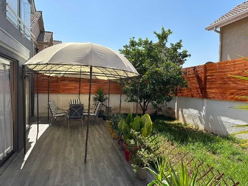 Casa en venta en Avda La Montaña (74002), Lampa - 4 dormitorios, 3 baños