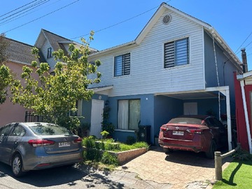 Casa en venta en H. de Magallanes 1283, Lote 19, Villa Fundadores, Valparaíso, Valparaíso - 4 dormitorios, 3 baños