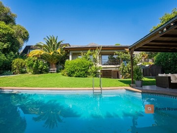 Casa en arriendo mensual en Talinay 10520, La Reina - 6 dormitorios, 5 baños