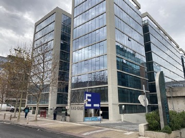 Oficina en arriendo mensual en Arrienda oficina 1 privado+recepcion+1estac estoril, Las Condes - 1 dormitorio, 1 baño