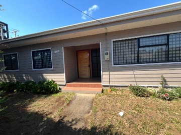 Casa en arriendo mensual en Casa uso Comercial sector Av Alemania (63765), Temuco - 4 dormitorios, 2 baños