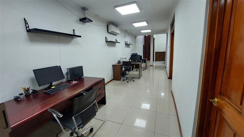 Bodega en Arriendo en Santiago, Abdon Cifuentes, Republica Santiago