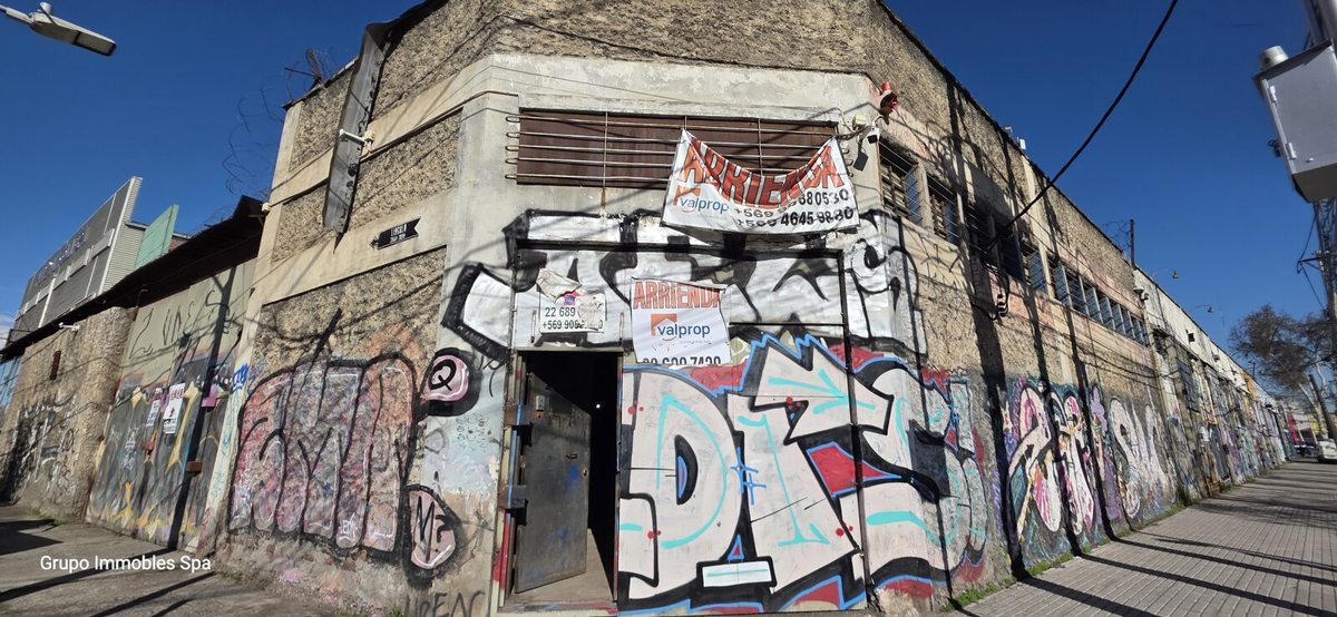 Bodega en Arriendo en Santiago, Exposición