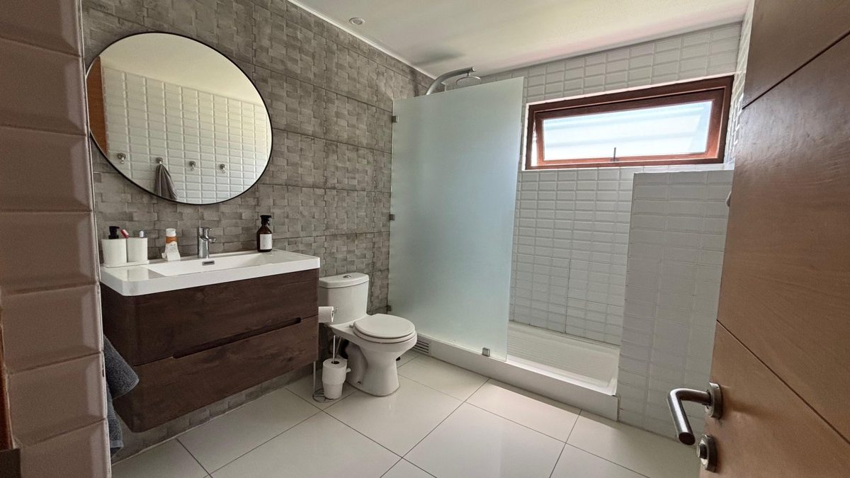bañp 2do piso