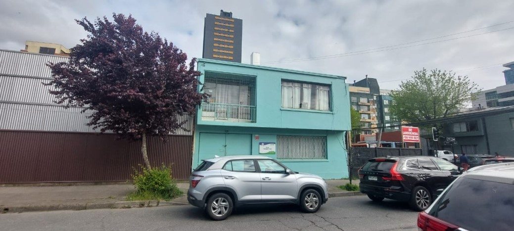 Casa en Arriendo en Concepción, Casa comercial 130m2 3p 2b 2e calle cochrane