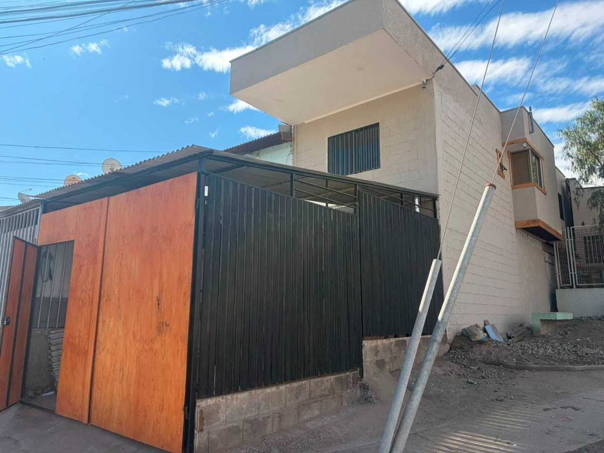 Casa en Arriendo en Copiapó, Casa de 2 Pisos en Arriendo (176737)