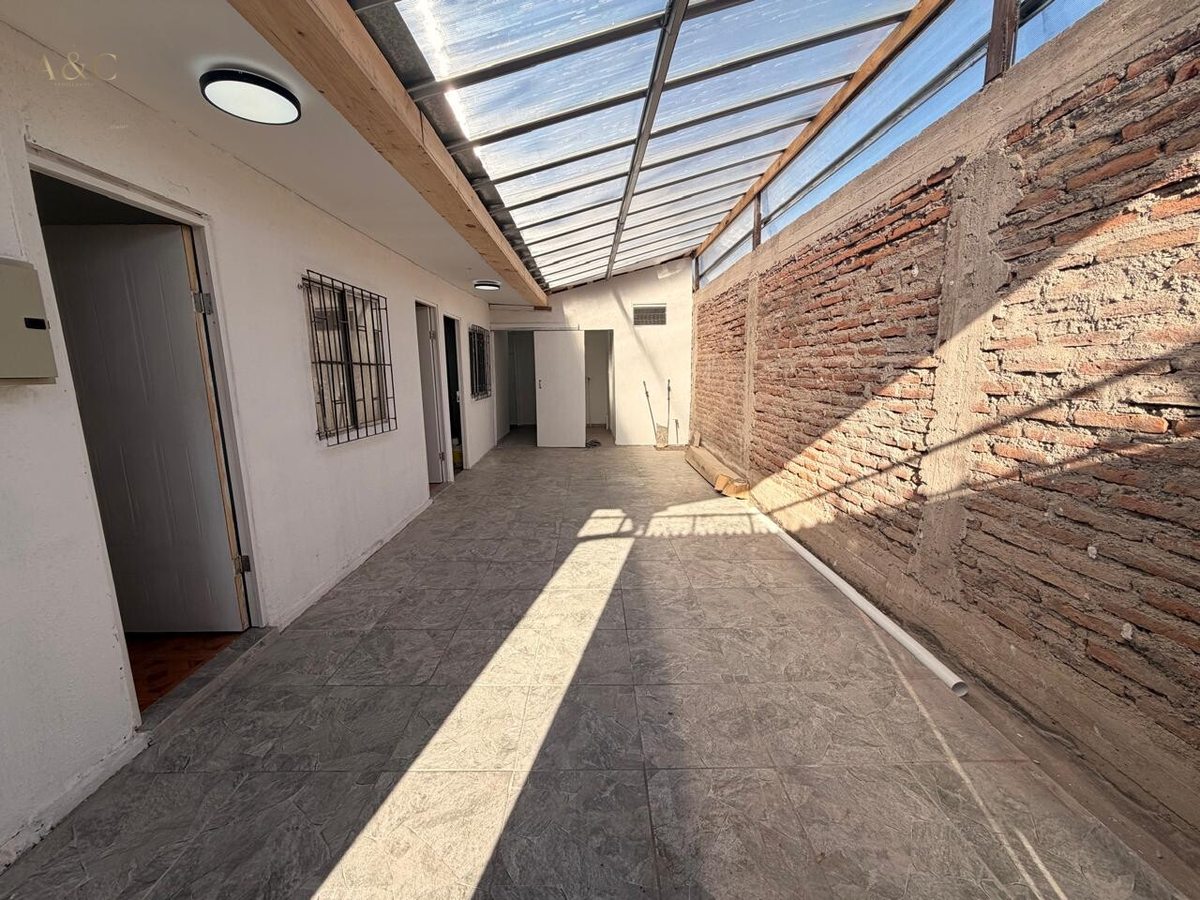 Casa en Arriendo en La Cisterna, Goycolea
