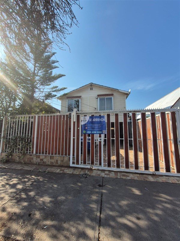 Casa en Arriendo en La Florida, Metro vicente valdez