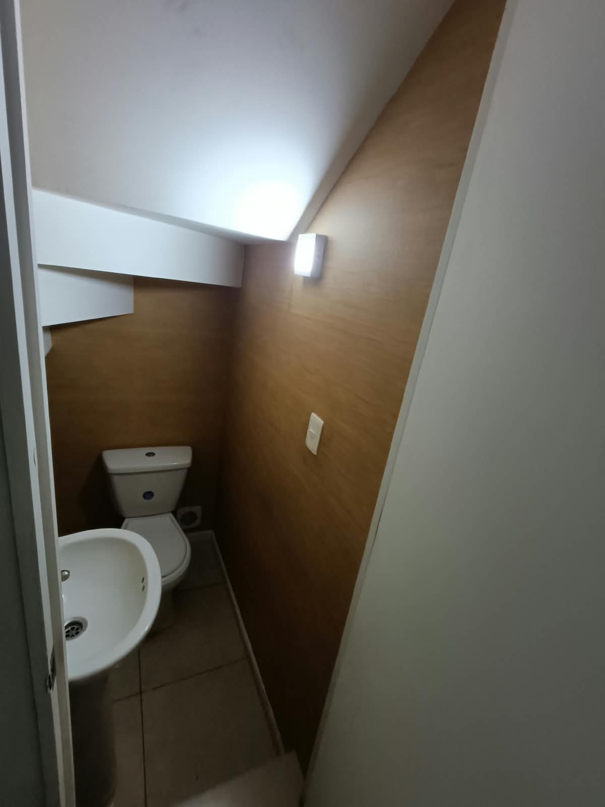 Baño de visitas 
