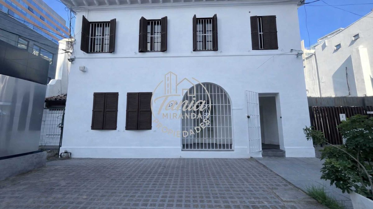 Casa en Arriendo en Providencia, Oficina Comercial - 10 Estacionamientos (177211)