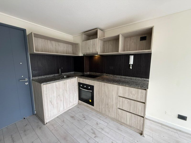 Departamento en Arriendo en La Cisterna, 3 dormitorios con estacionamiento cercano metro lo ovalle
