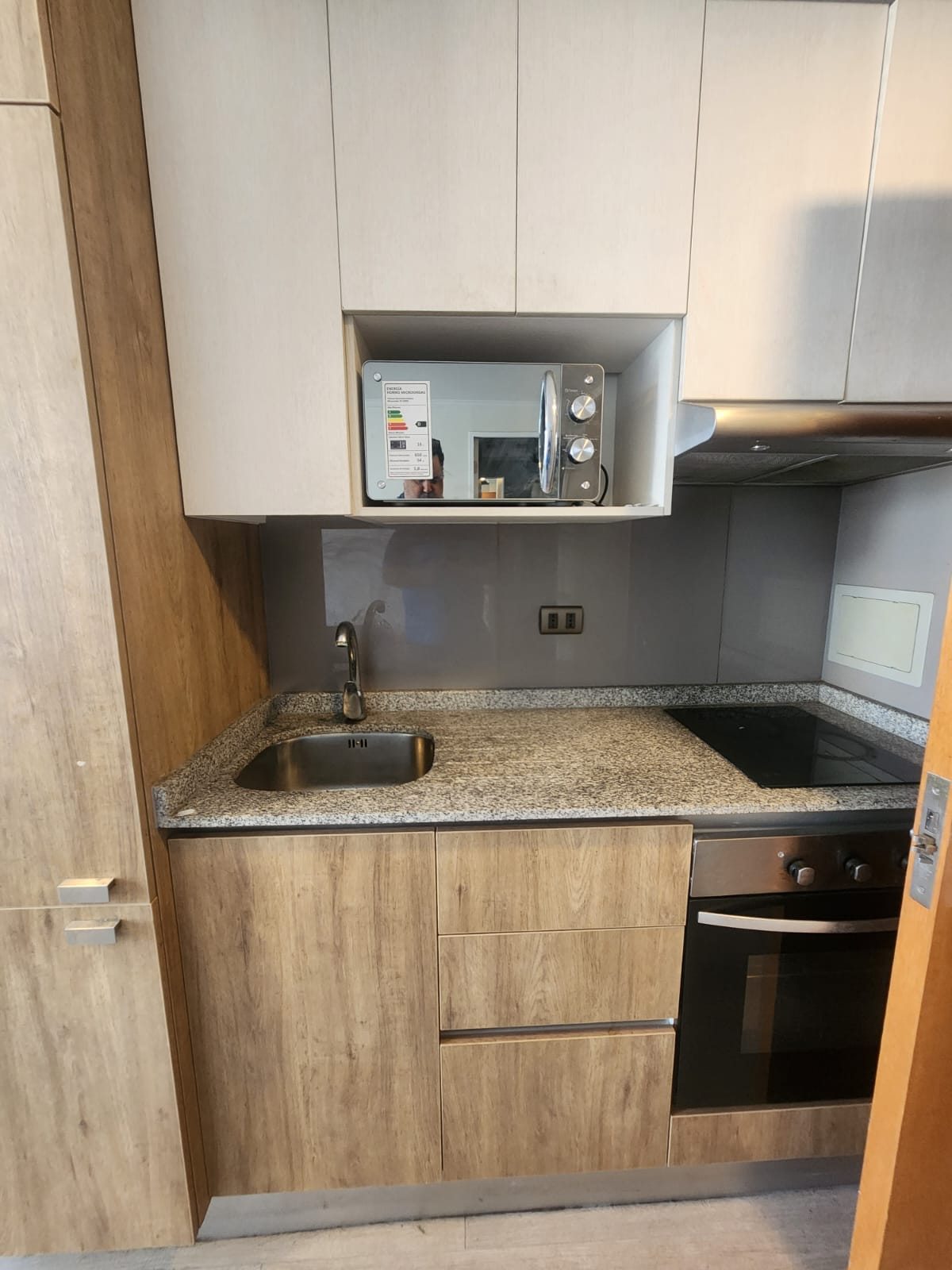 Home Studio Cocina y Refrigerador Includo en Lia Aguirre 95 (Departamento)