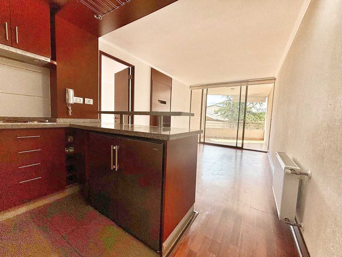 Departamento en Arriendo en Las Condes, Moderno y Amplio! Con Lavadora y Refrigerador. (178522)