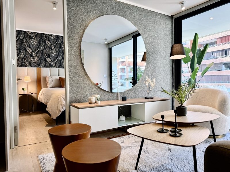 Departamento en Arriendo en Las Condes, Lujoso y amoblado, gastos cubiertos, depto mariposa