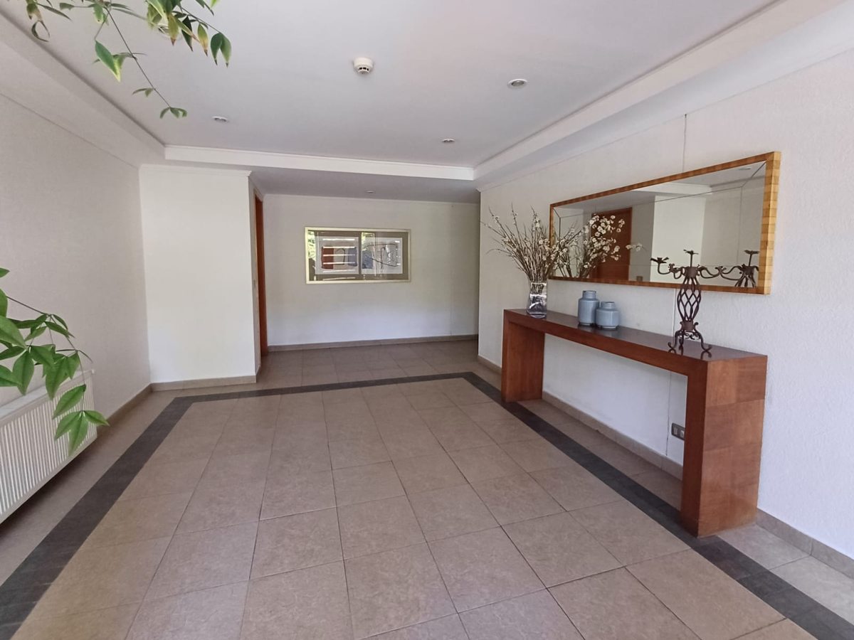 Hall acceso Edif.
