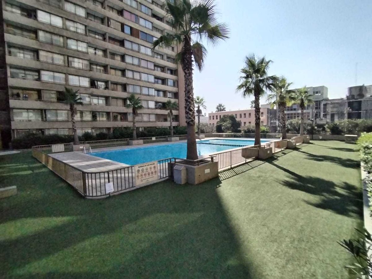 Departamento en Arriendo en Recoleta, Hermosa vista, gran piscina, 1d+1b+terr, metro (175258)