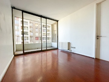 Sala Estar y puerta Hab. 2