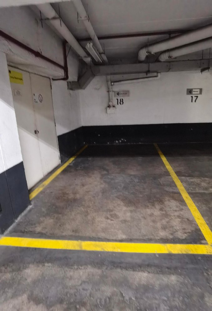 Estacionamiento en piso -1