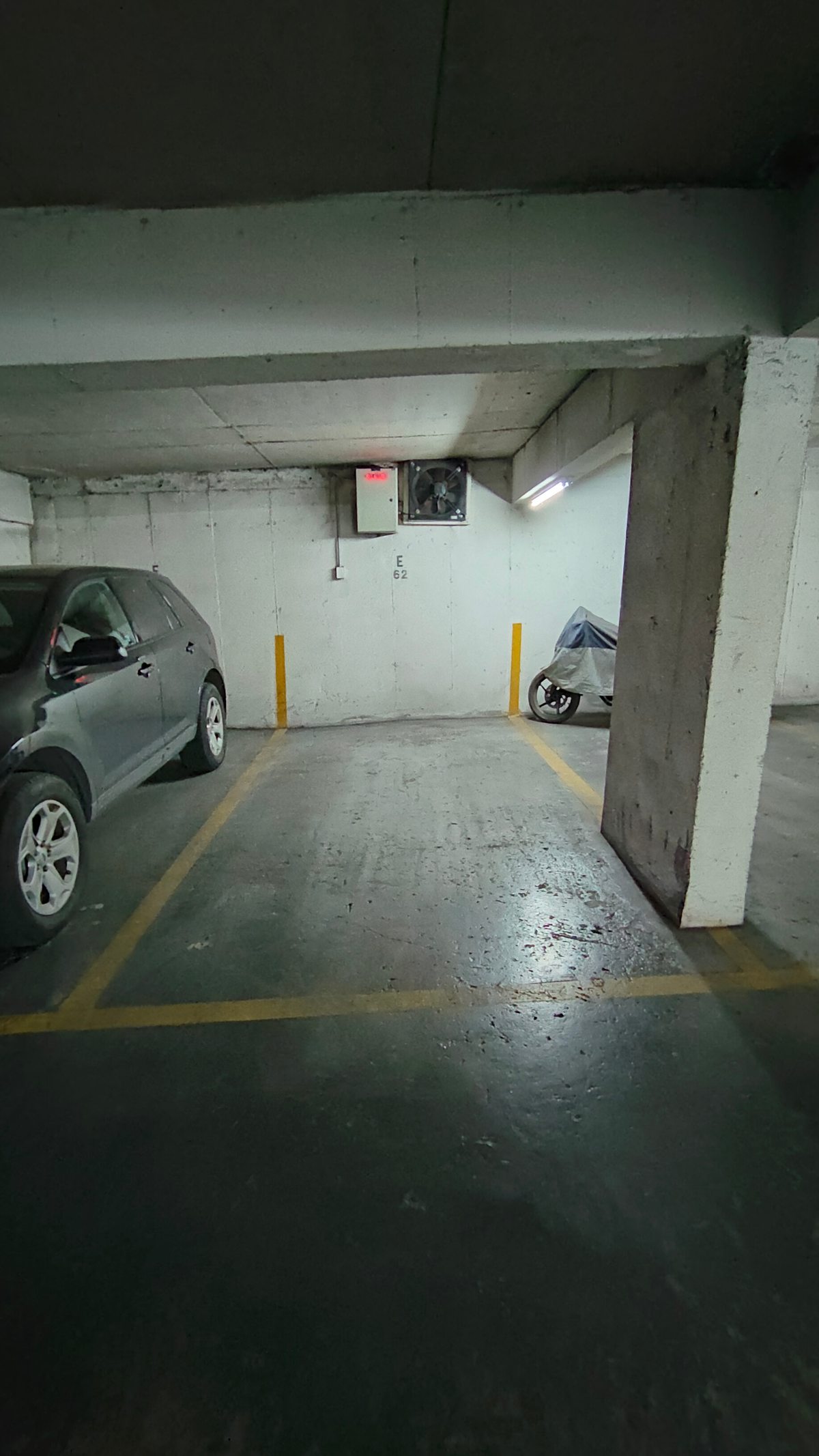 Estacionamiento en Arriendo Metro Alcántara