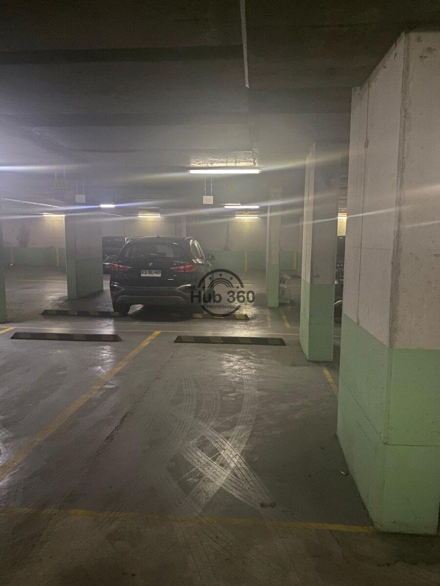 Estacionamiento en Arriendo en Providencia, Eliodoro Yañez 2660
