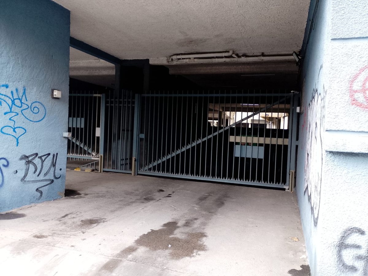 Acceso por Av. Brasxil 459 Santiago