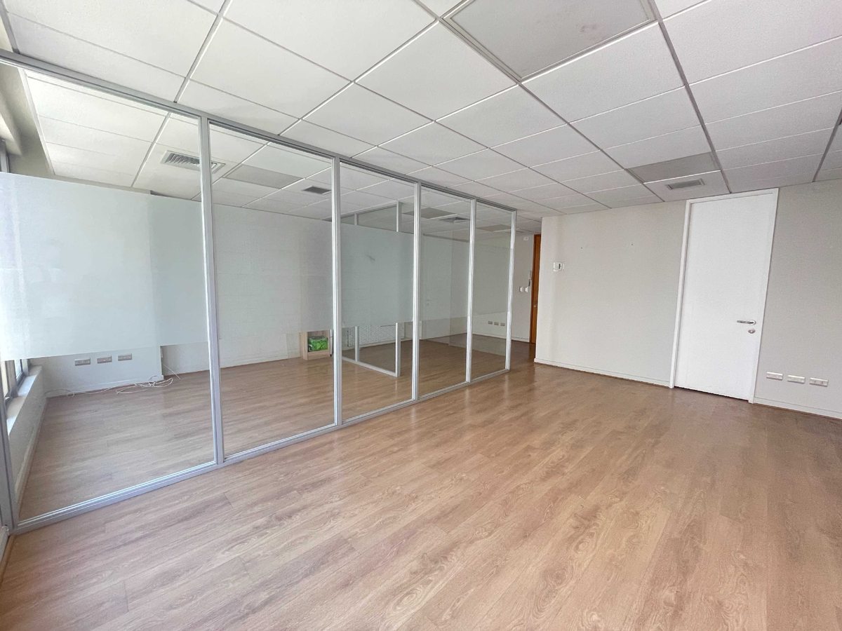 Oficina en Arriendo en Las Condes, Cantagallo/Gran Conectividad // Oportunidad (163519)