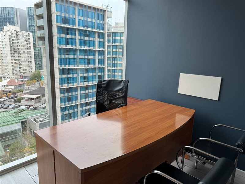 Oficina en Arriendo en Las Condes, Amoblada! Oficina en mejor sector de negocios de Las Condes