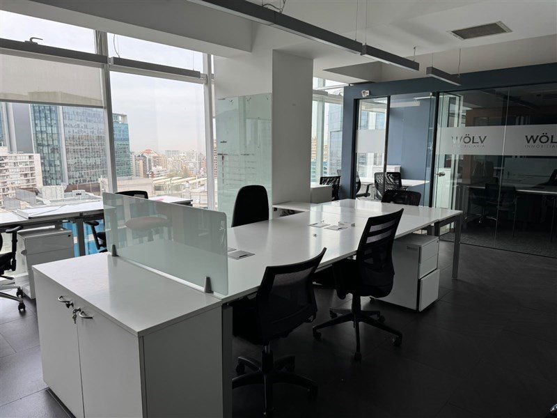 Oficina en Arriendo en Las Condes, Amoblada! Oficina en mejor sector de negocios de Las Condes
