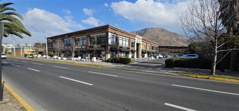 Oficina en Arriendo en Lo Barnechea, Paseo la cruz
