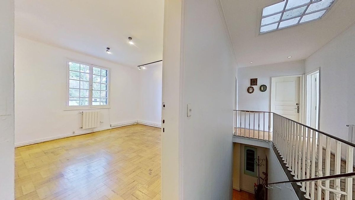 Oficina en Arriendo en Providencia, Oficina 17m2 en casa Taller / Estacionamiento (169467)