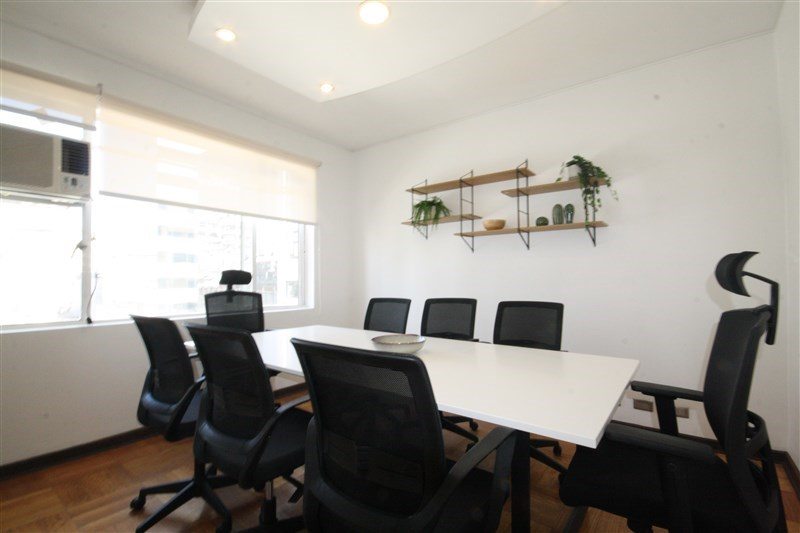 Oficina en Arriendo en Santiago, Metro Santa Lucia // Miraflores // Alameda