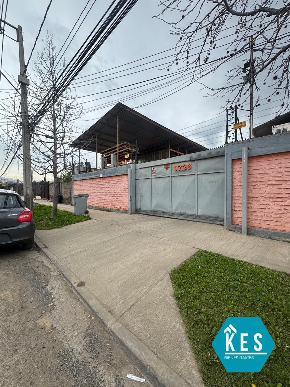 Arriendo Propiedad Ind., Galpon, Ofic. y Bodegas en la Cisterna (Terreno Industrial)