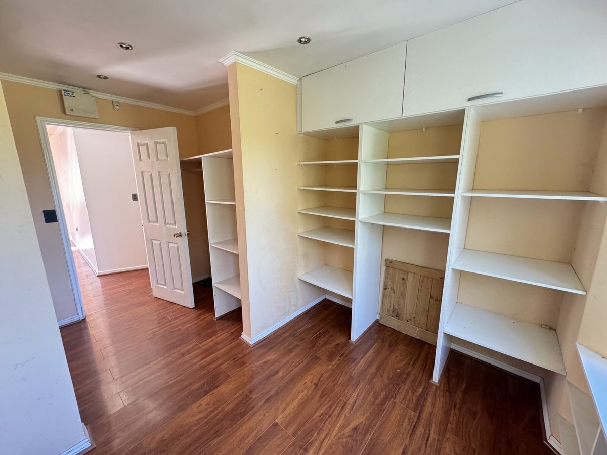 Walking Closet Suite