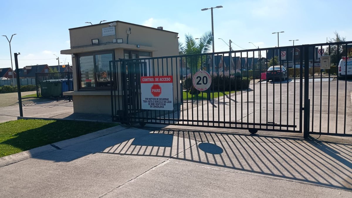 Acceso al condominio