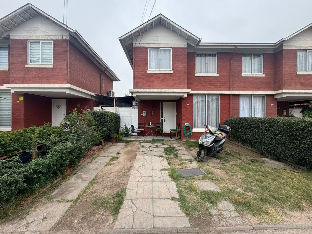 Casa en Venta en Buin, Condominio jardines de buin
