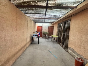 Estacionamiento techado